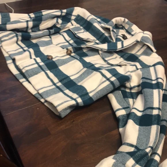 Love Tree Teal and Cream Plaid Jacket - Picture 6 of 11
